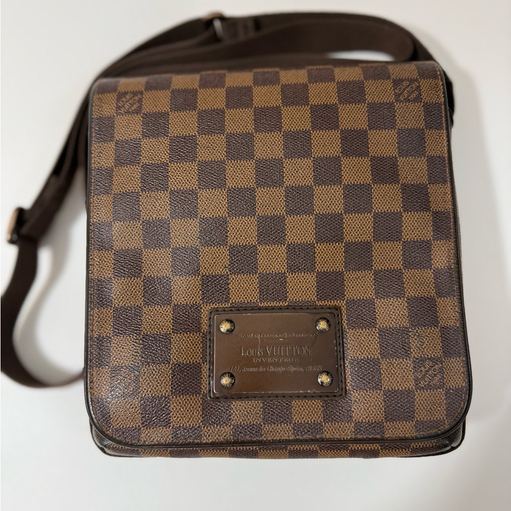 Louis Vuitton Brooklyn Damier Ebene Messenger Bag